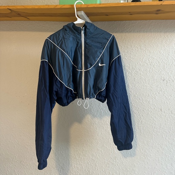 Cropped reworked Nike jacket bought from Frankie Collective
